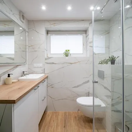 Emilii Plater, Sun & Snow Gdansk