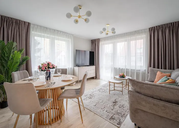 Emilii Plater, Sun & Snow Apartment