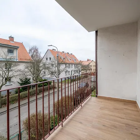 Emilii Plater, Sun & Snow Gdaňsk